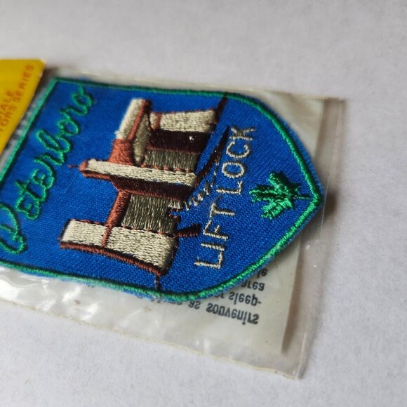 VINTAGE Peterboroug, Ontario Lift Locks Canal Waterways Patch Crest BNIP - Picture 2 of 3